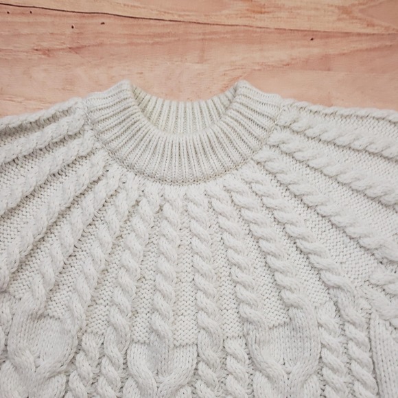 H&M Sweater Womens Small White Cable Knit Pullover Crewneck Aran Style Cozy Soft - Picture 3 of 9